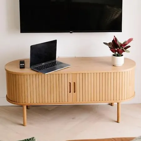 Mainstreet Designer 10 Апартаменты *