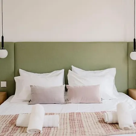 Апартаменты Mainstreet Designer 10 *