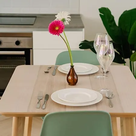 Mainstreet Designer 10 Apartman