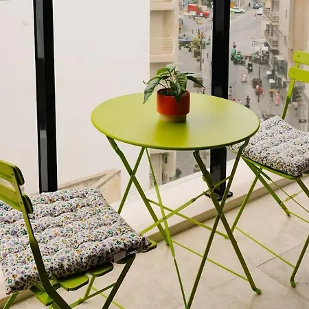 Διαμέρισμα Mainstreet Designer 10 *