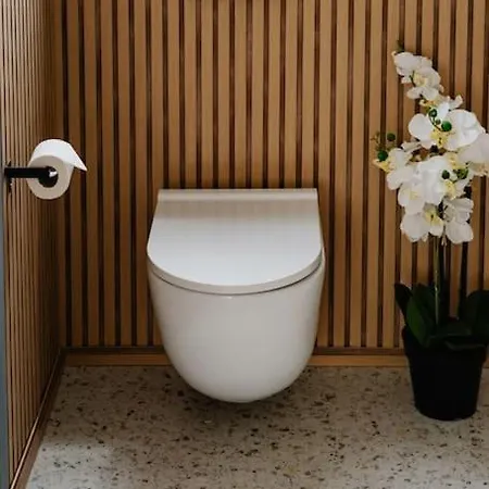 Апартаменты Mainstreet Designer 10